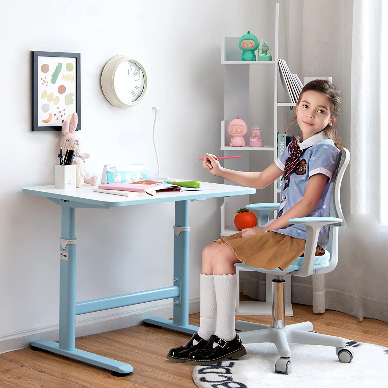 Blue deals childrens desk