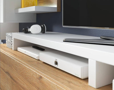 Bota 40 TV Cabinet