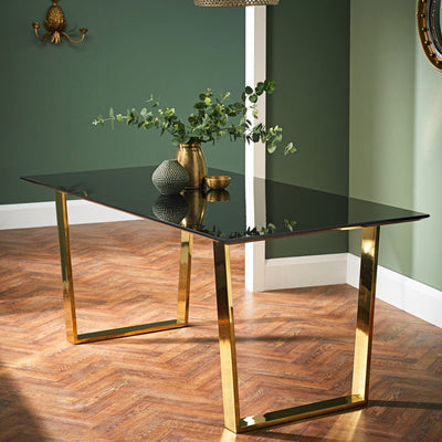 Anitbes Dining Table