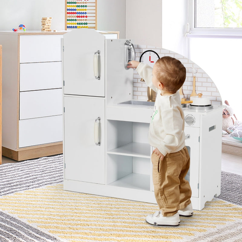 Juego de cocina de madera con accesorios de cocina y grifo