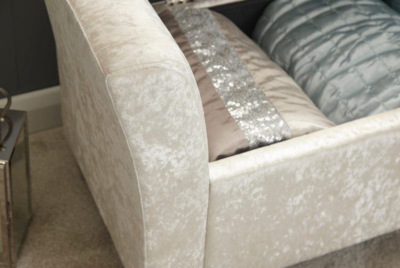 Verona Window Seat Oyster Crushed Velvet